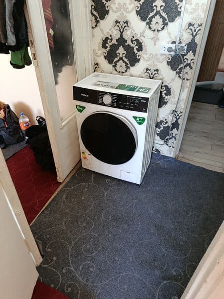 Manzil Yunusobod Ahmad donish 54 <br />
Yonginamizda aftobus — фото 3