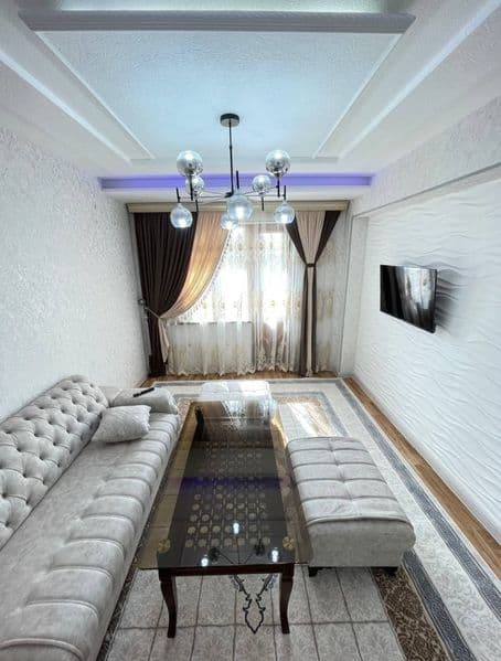 Учтепа туманида жойлашган шинам ва тоза квартира арендага бе