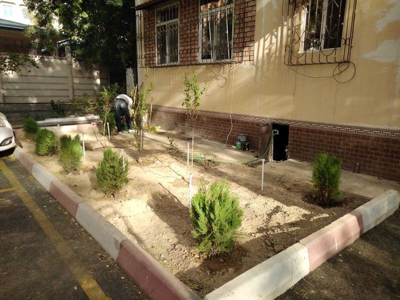 1 комнатная квартира, переделанная в 2 комнатную.<br />
Сдаё