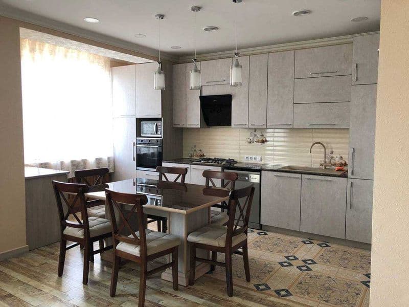 Сдаётся  Квартира На Цуме<br />
#Ориентир - 110-школа<br />
