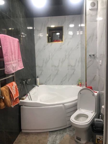 Киз болалар учун хона ижарага берилади.<br />
Манзил :Чилонз — фото 2