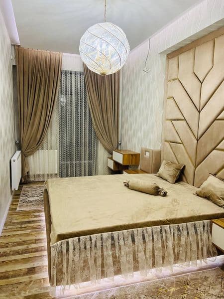 Статусный район : Яккасарай<br />
Ориентир : Парк Бабура , Ц