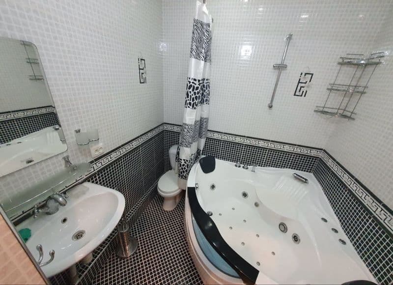 Arenda GRAND MIR HOTEL<br />
4xona<br />
3-etaj<br />
9-etaj — фото 4