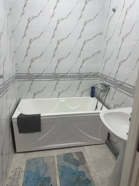 Kvartirada Hamma sharoit bor 5 ta qiz olinadi tartibli toza  — фото 5