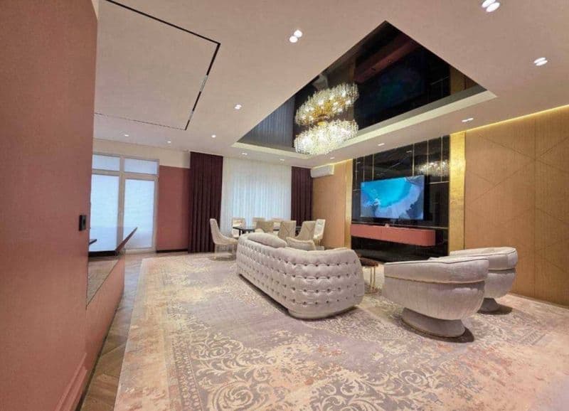 Мирабадский район <br />
Улица Тараса Шевченко <br />
Габус<