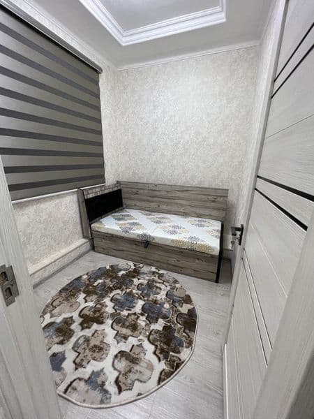 Аренда чиланзар 7.  Двух переделанная на трёх.  Балкон 1,5*3