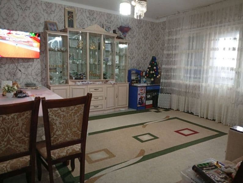 2 хонали квартира ижарага берилади (Қисқа муддатга-1-2 ой)<b