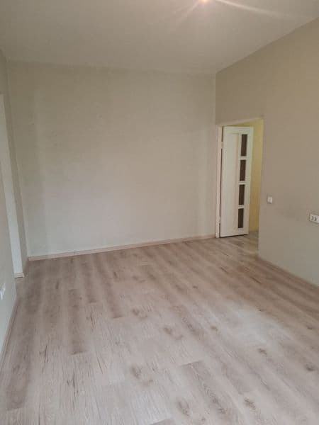 Аренда квартира Кадышева пустой чистая . 300уе Авиасозлар 2.