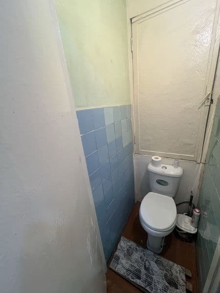 Одна комнатная квартира, ремонт средний, удобство есть комму — фото 3