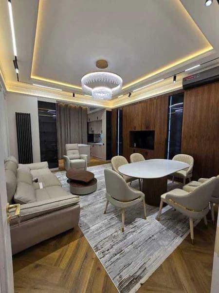 Характеристики:<br />
Новостройка<br />
Этаж: 7 из 12<br />
