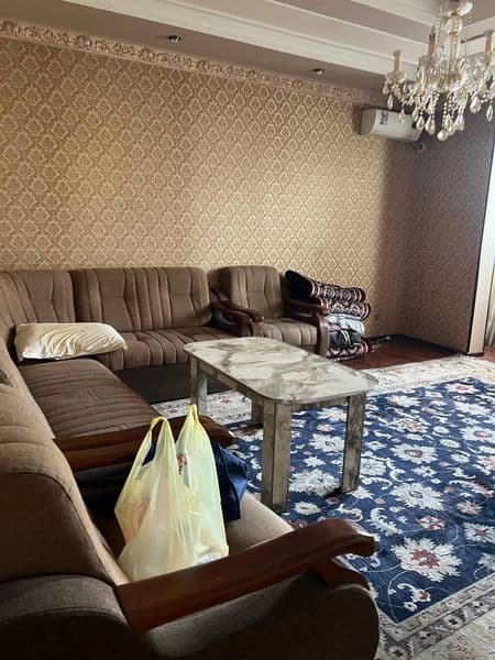 Сдается 2 комнатная квартира в Центре города. Ориентир: Метр — фото 2