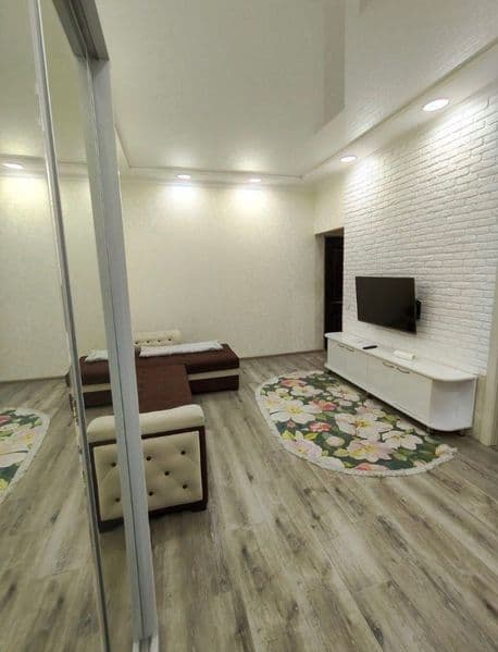 Сдаётся в аренду однокомнатная квартира возле метро новза кв — фото 2