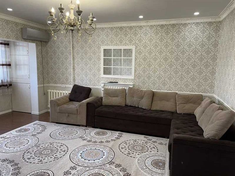 СРОЧНО СДАЕТСЯ !!!<br />
<br />
Район: Яккасарайский <br />
