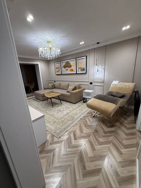 Сдам. Кв-3ком-3-5<br />
Балкон 2×6.<br />
С обстановкой. <br — фото 2