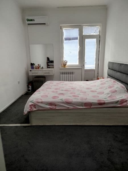 Сергили Спутник 16 а да 2 хонали КВ ижарага берилади.Оилага 