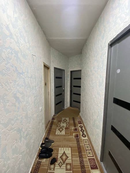 Olmazor sebzor G'afur G'ulom metrosi yaqinida<br />
2xona 3x