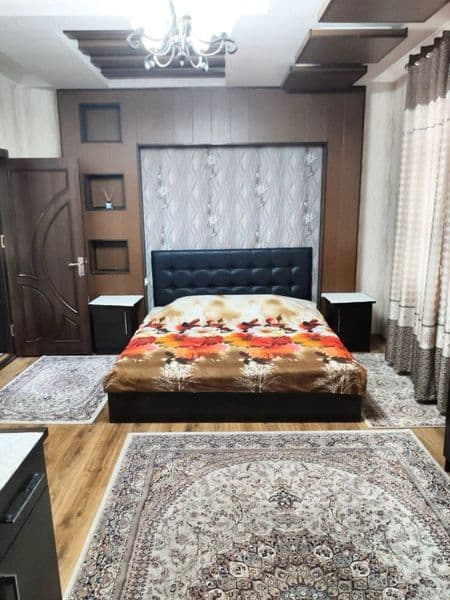 Аренда 2.хонали чорсу <br />
2 этаж <br />
9 этажка дом <br 