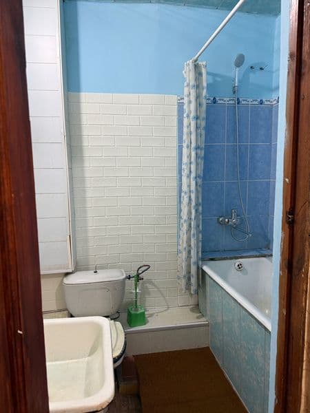Сдается 1-комнатная квартира в бывшем общежитии.<br />
Все у — фото 3
