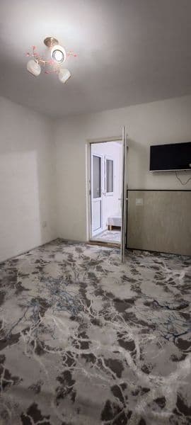 Qorasu 6 Bozorchani oldida 1 xona 2 xona qilingan hamma shar — фото 3