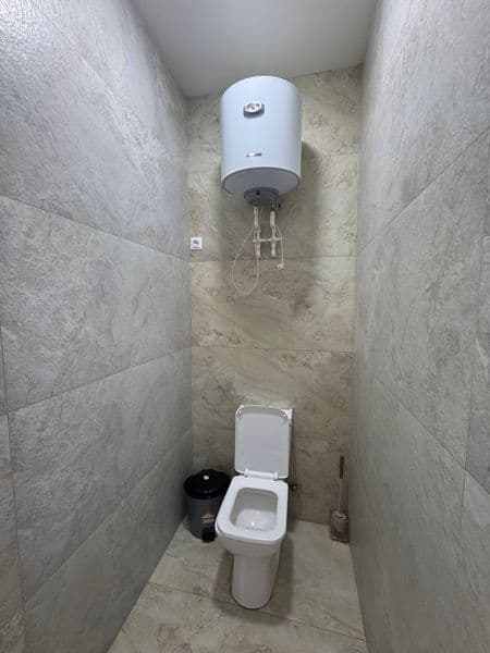 1xonali uy <br />
Kir moshina<br />
Shkaf <br />
Televizor<b — фото 3