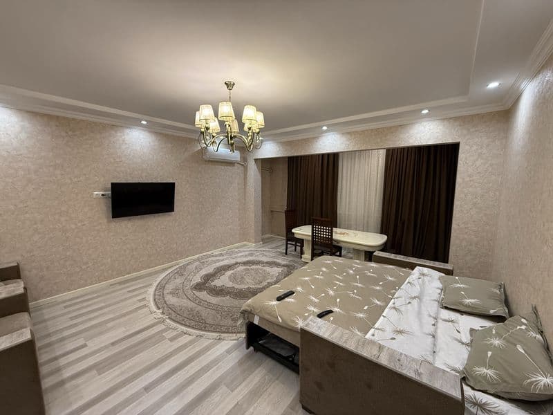 В квартире есть: Кабельное ТВ, Телевизор, Телефон, Балкон, С