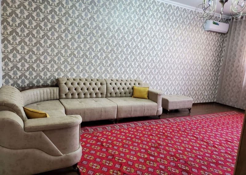 Уютная квартира в центре Яккасарайского района с хорошим  ре