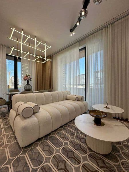 Жилой комплекс: Infinity<br />
Комнат: 3<br />
Этаж: 4<br />