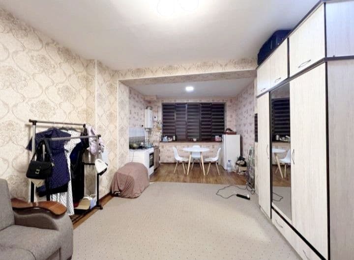 ARENDA SROCHNOO <br />
QORASUV 6  Metroo 10 MinuT<br />
1 Xo