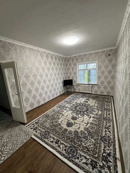 Массив куйлюк 6 да  Ижарага 1 хонали уй берилади хамма шарои