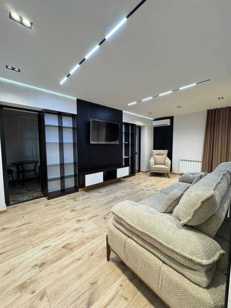 Аренда . Ц-1 <br />
Eco park <br />
Bibigon <br />
<br />
св