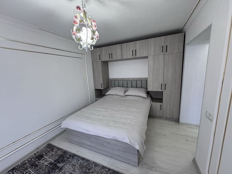 Srochna oilaga topshrladi luks uy ichida hamma narsa bor uy 