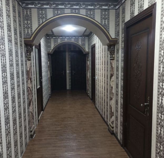 Oʻgʻil bolalarga Beruni metro atrofida kivartira bor.metroda