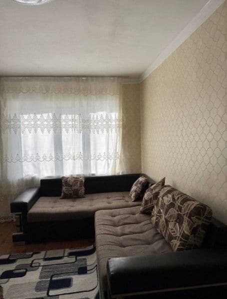 Аренда квартира    1/5/5 максим горький <br />
местонахожден