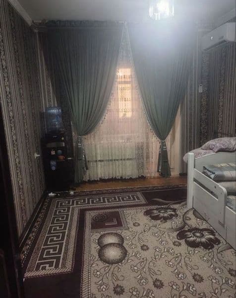 Юнусабад 10 квартал 1 переделанна в 2х улучшенной планировки