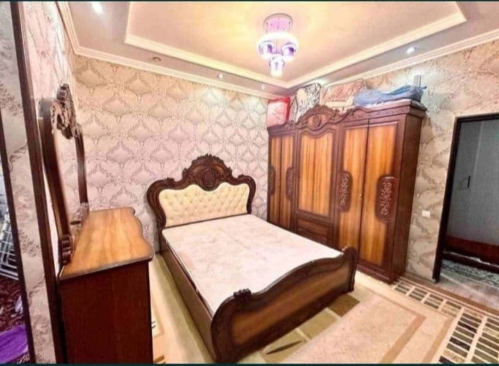 Чилонзор туманида, Новза метроси яқинида жойлашган 1 хонали 