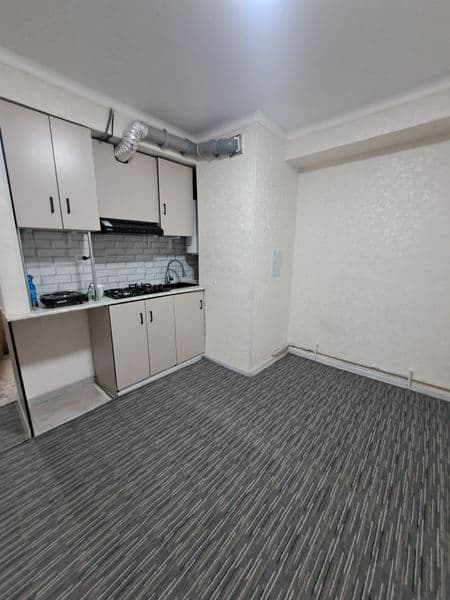 Яшнабод олмос махаллада арендага квартира <br />
1 хонали. 3