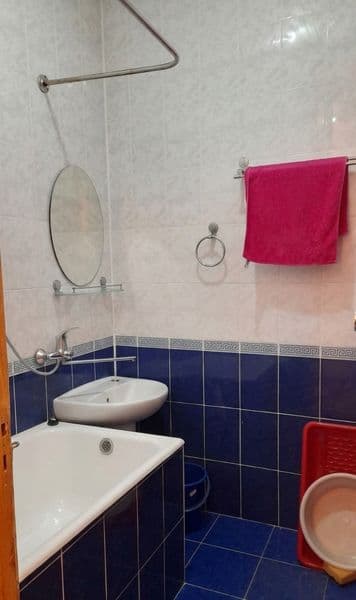 Oilaga qizlaga kvartira beriladi hamma Sharoiti bor <br />
N