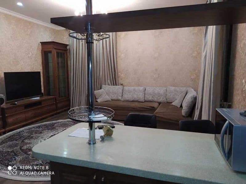 Сдаётся квартира В ЖК Семейный<br />
Ориентир - 8 роддом<br 