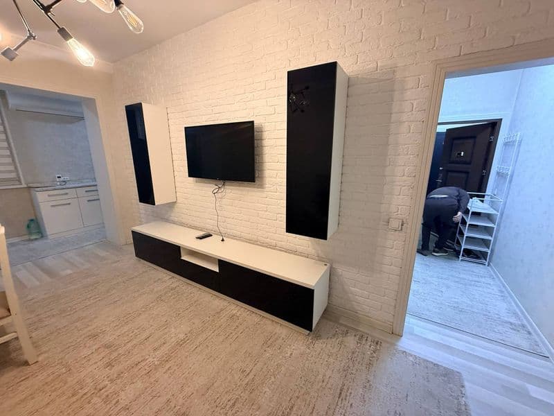 Юнусабад 15 кв<br />
Арбат <br />
2.3/1/4<br />
Цена 550$ <b — фото 3