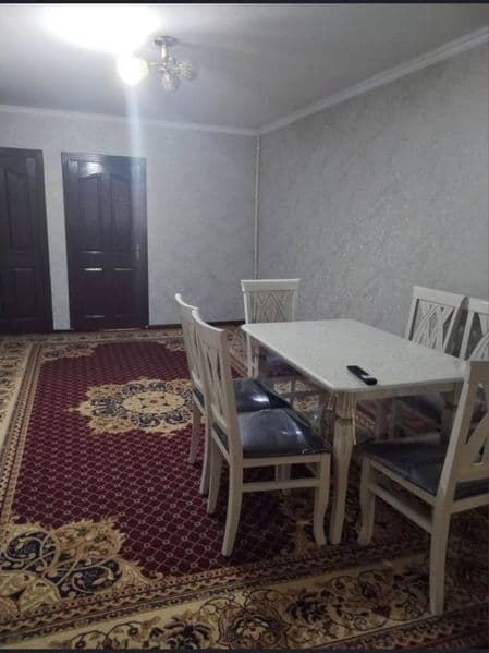 Срочно сдаётся квартира метро беруний 2 мин <br />
243 школа