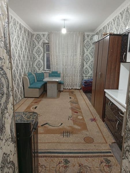 Сдам комнату в бывшем общежитии чистая аккуратная мебилирова