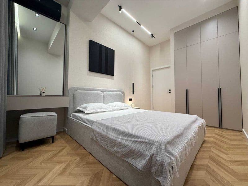 Сдается квартира с красивым ремонтом<br />
<br />
• Район: Ш