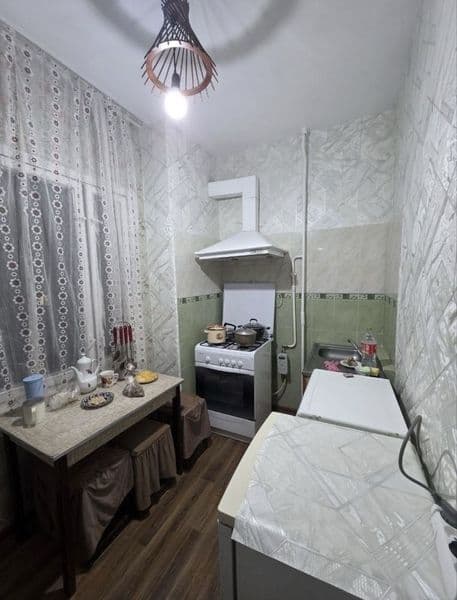 Сдается на долгий срок чистая, уютная квартира на 1-ом этаже — фото 4