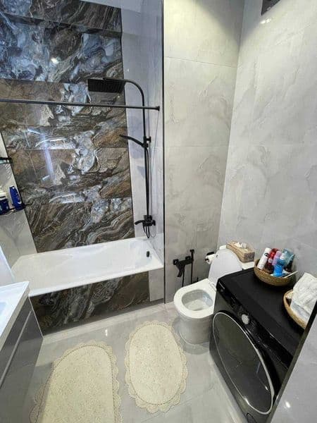 Район: Мирабадский<br />
Адрес: ЦУМ<br />
<br />
• Комнат: 3 — фото 5