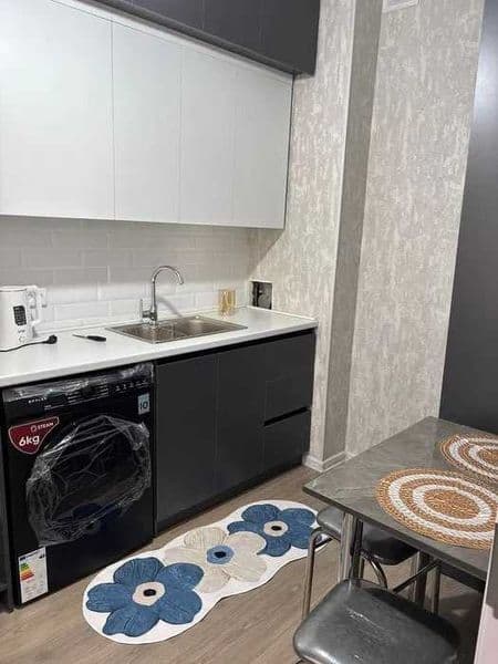 Сдаётся шикарная 1-комнатная квартира в Новостройка<br />
<b — фото 4