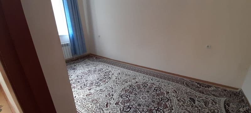 Сдаётся 2.комн квартиру с ремонтом пустой для семьи  коракам