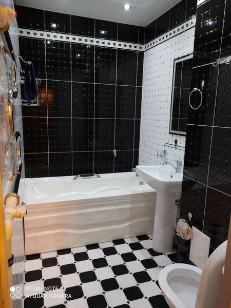 каартира на М.Горкого метро рядом 3х комнатная со всеми удоб — фото 5