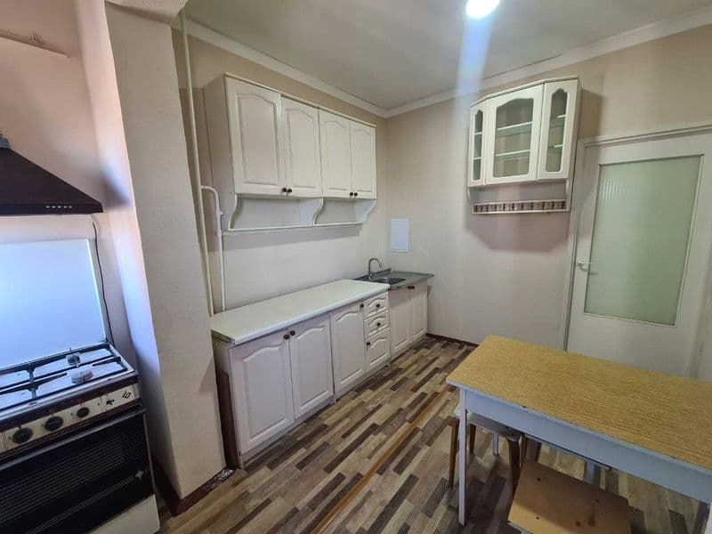 2-х комнатная квартира, 60 кв<br />
Адрес: Мирзо-Улугбек р. 