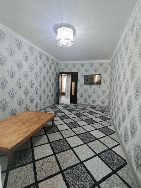 2/4/5 <br />
2-xonali o'zimning  kvartiraga faqat oilaga ija