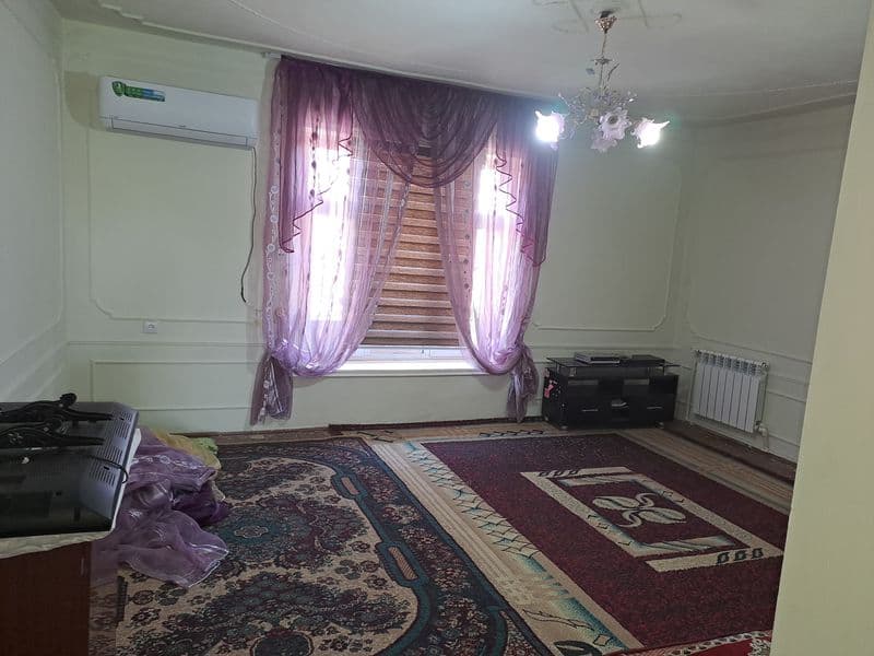 Ижарага кизларни куяман.уларга холодильник,туалет ванна,кухн